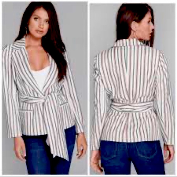 Marciano Stunning, Red and Blue Striped Blazer with belt and satin lining Size M - Picture 2 of 7